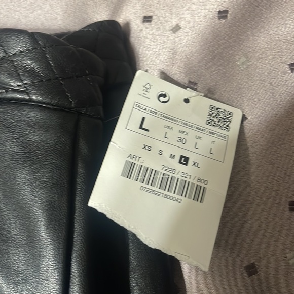 Leather faux pants - Picture 7 of 7